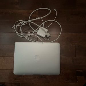 Apple MacBook Air 2017 -13 inch